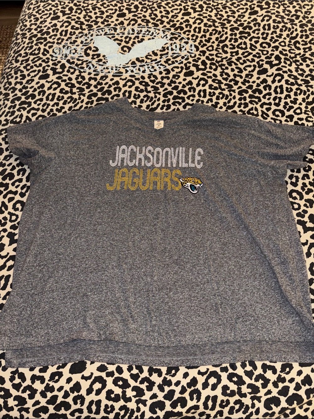 Team Apparel Heather Gray Jacksonville Jaguars Short Sleeve Tee
